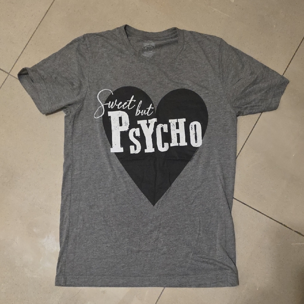 Gray Graphic Tee - Sweet but Psycho